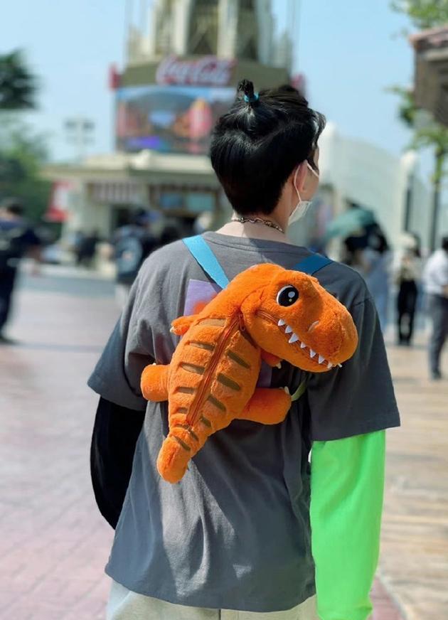 王源 超萌背包