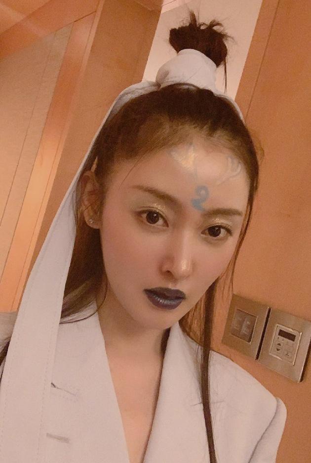 张天爱cos敖丙