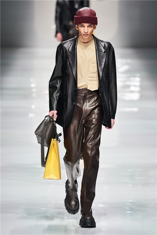 FENDI Roma Packaging风格首次出现