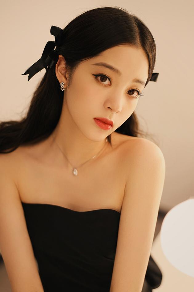 欧阳娜娜蝴蝶结发饰