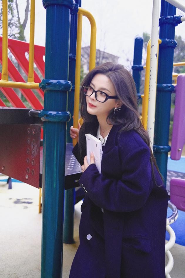 杨超越眼镜妆
