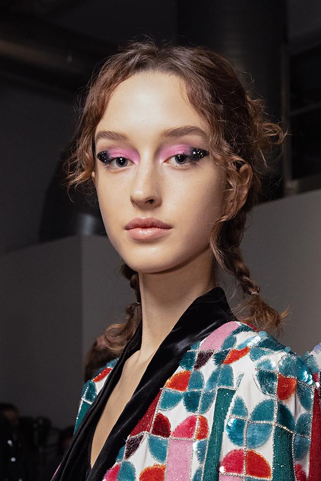 Emporio Armani 2022秋冬系列秀场妆容
