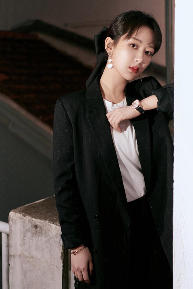 杨紫 蝴蝶结发饰