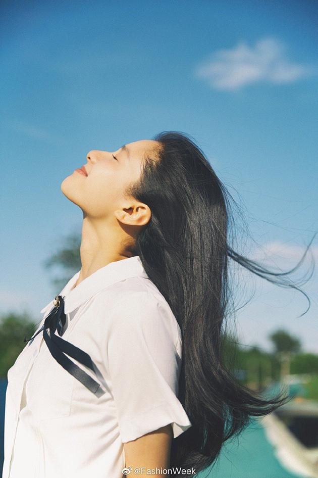 张婧仪校园初恋写真