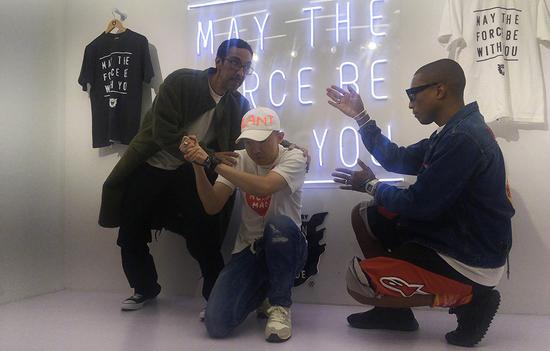 菲董、NIGO®、Futura可以说是有趣的灵魂相互欣赏了