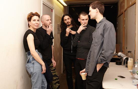 VETEMENTS 设计团队(图片来源:Sleek Magazine)