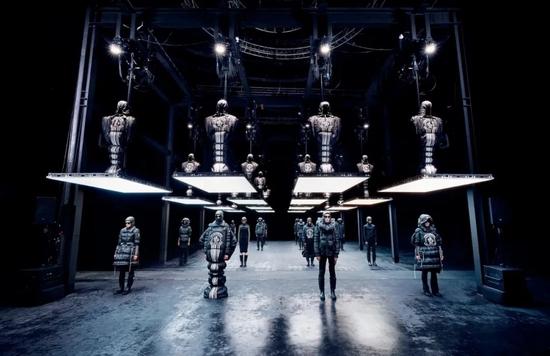 Moncler Genius 于全球五大城市发布 2022 春夏系列