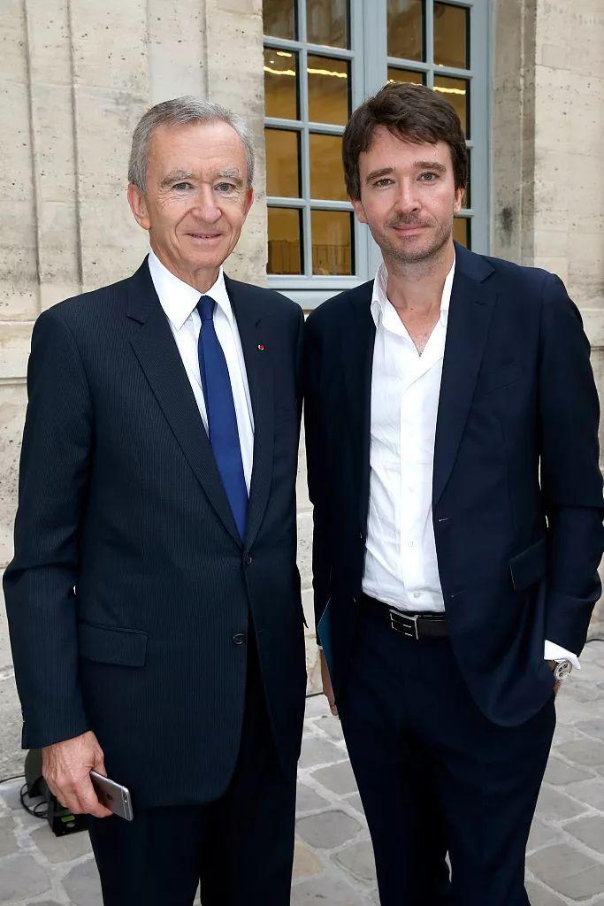 左:Bernard Arnault 右Antoine Arnault