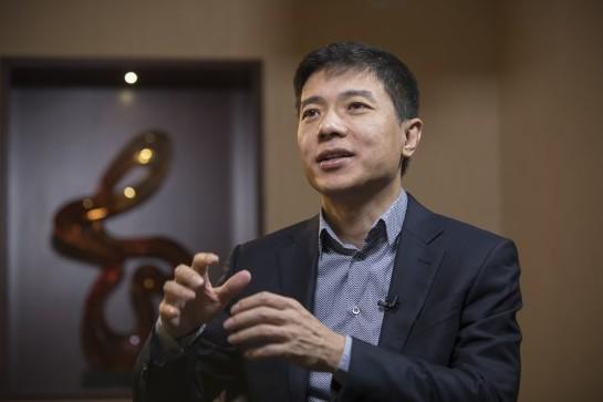 我和“百”很有缘分,连戴的腕表也是姓“百”的