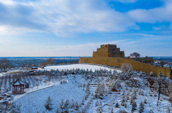 雪后的镇北台 @图虫创意