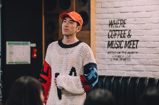 via.ins@moowoong.j
