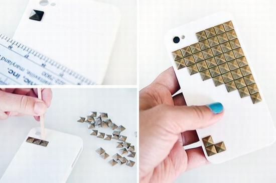 金色铆钉手机壳 图片源自pinterest@Brit Morin