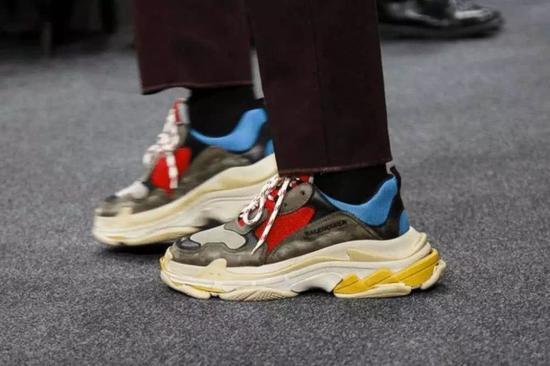 Balenciaga Triple s