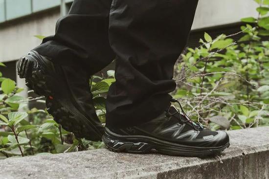 Salomon S/Lab XT-6