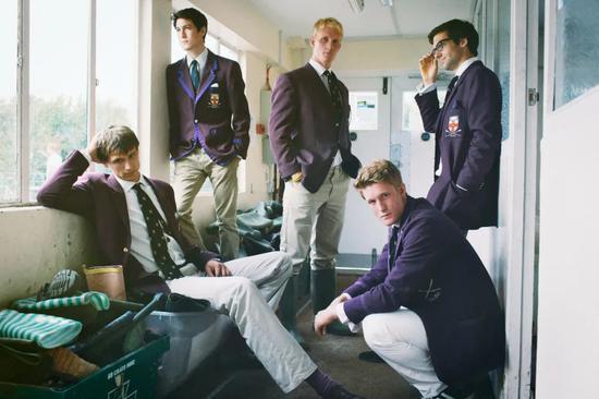 以重塑复古校园 blazer 打出名堂的美国男装品牌 Rowling Blazers