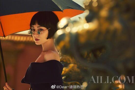 (图片来源:迪丽热巴微博截图)