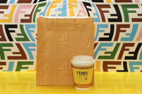 Fendi限时体验空间,上海IFC国金中心商场
