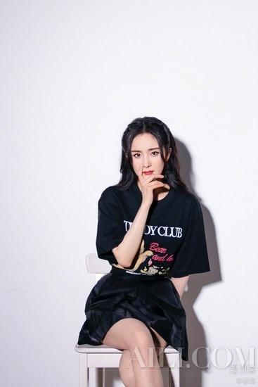 (图片来源:杨幂微博)