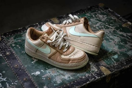 Nike Air Force 1 Linen (2001)