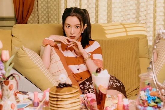 (图片来源:CFP图库、瑞丽网微博、艺人ins、红毯直播截图、《脱口秀大会》微博)