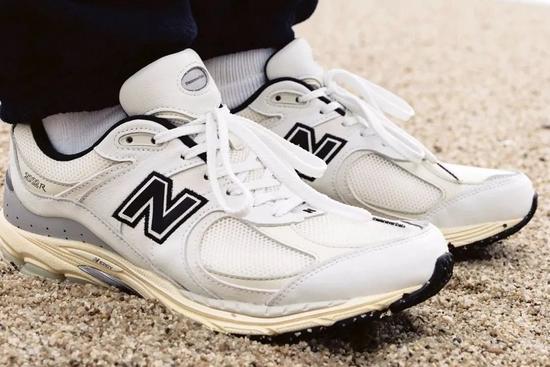 thisisneverthat x New Balance 2002R(2020)