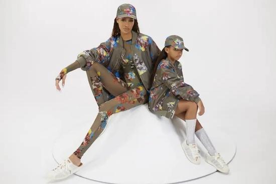 adidas 与 Ivy Park 最新的联名系列“IVYTOPIA”