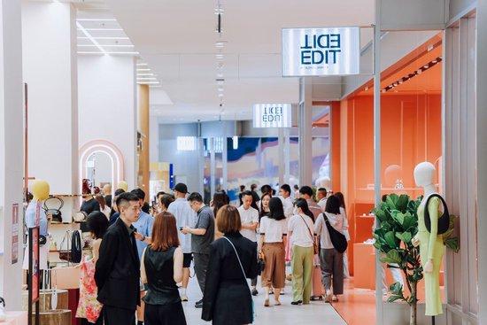 深圳老佛爷百货首日人气爆棚