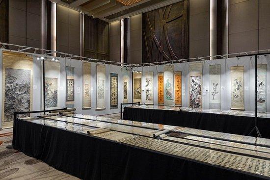 香港苏富比2023年秋季拍卖中国内地巡展北京站现场 –中国古代及近现代书画