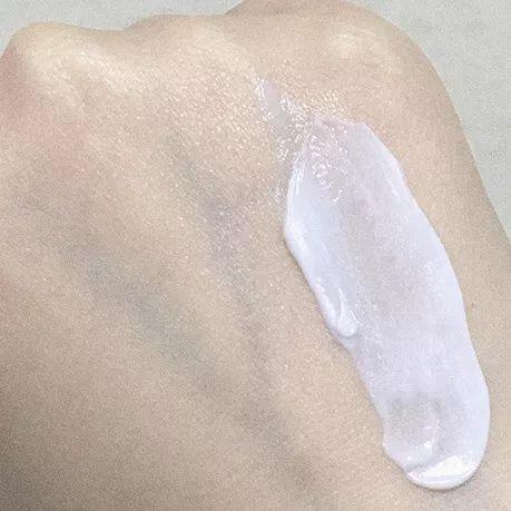 花王蜜桃茶香护手霜 cr:淘宝@硬汉开始了日本代购