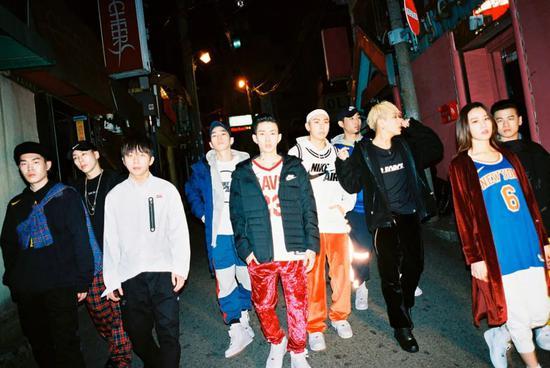 AOMG