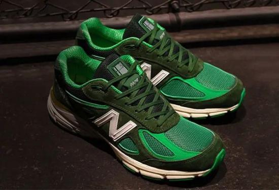Mita Sneakers × New Balance 990v4 “Bouncing Frog”