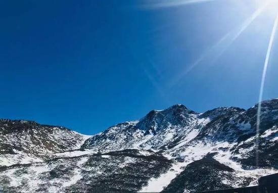 去看香生绛雪,罗浮仙境的梵净山。