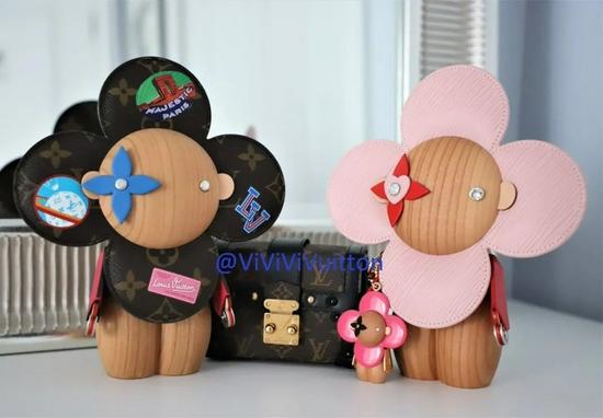 Louis Vuitton 的 Vivienne 玩偶
