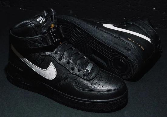 1017 ALYX 9SM x Nike Air Force 1(2020) 市场价:8500 RMB 以上
