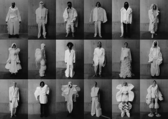 White Show / Via Vogue