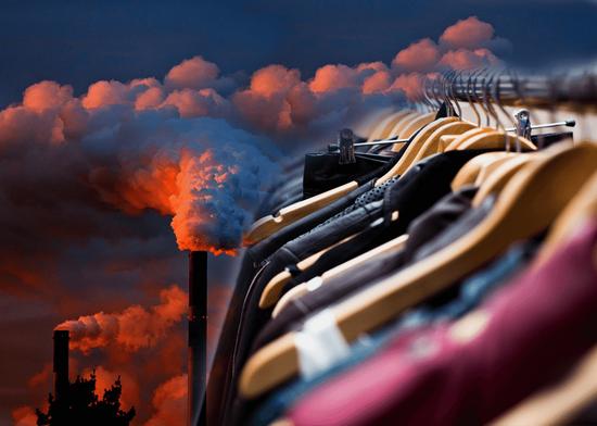 73% 的服装商品最终都会被进行填埋或焚烧