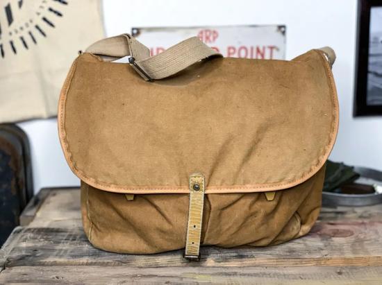 1960‘s 的 Messager Bag