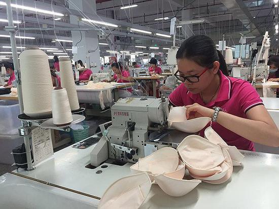 都市丽人东莞工厂 图片来源:视觉中国