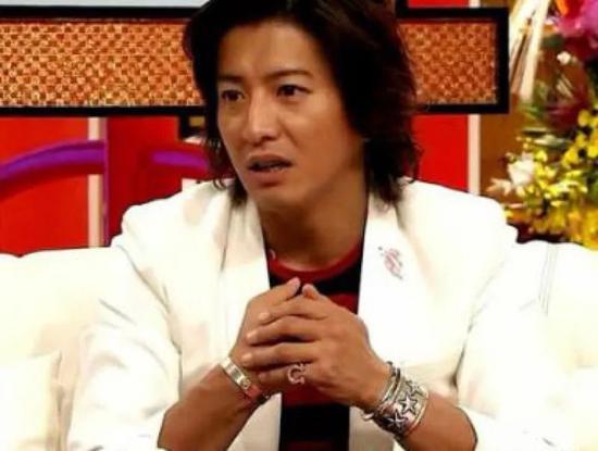 木村在早前所戴的 Tenderloin 马蹄戒