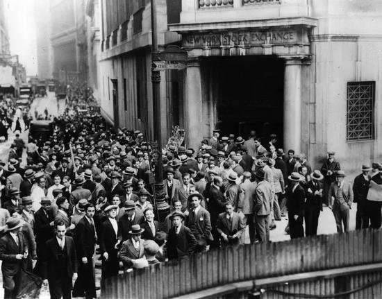 纽约证券交易所外,1929