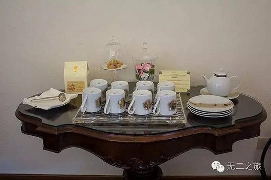 除了外用产品,你还可以购买到以香草植物制成的花茶、果酱等等,同样纯天然,无添加。