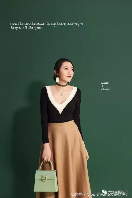 上衣:淘宝SYM | 半裙:Max Mara Studio | choker:Zara