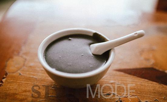 “李记杏仁茶”的芝麻糊