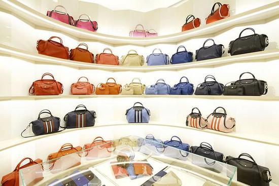 Longchamp「珑骧」Le Pliage小羊皮折叠手袋