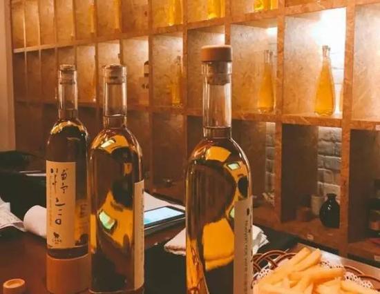 糯言酒馆