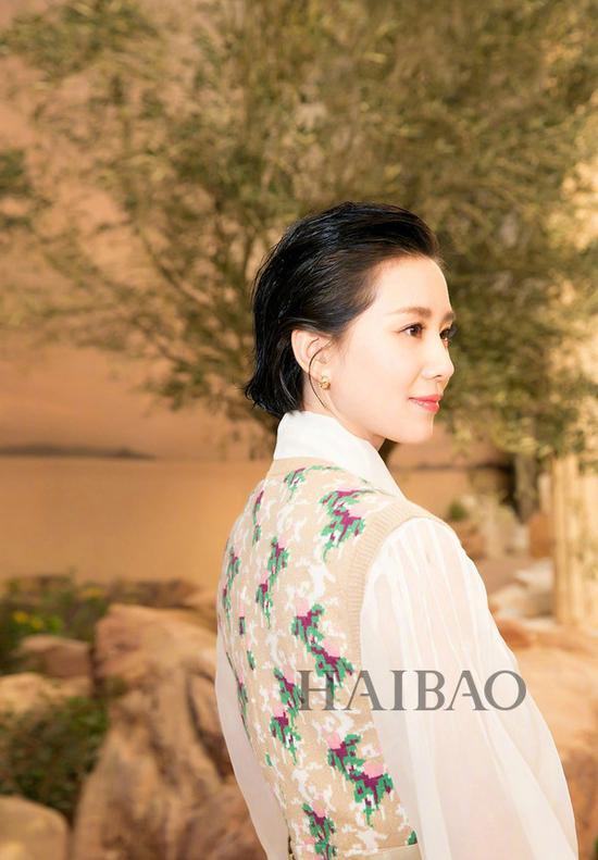 刘诗诗 Chanel 2017/18早春秀场 油头造型