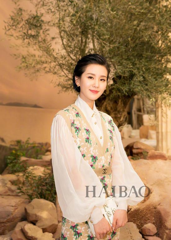 刘诗诗 Chanel 2017/18早春秀场 油头造型