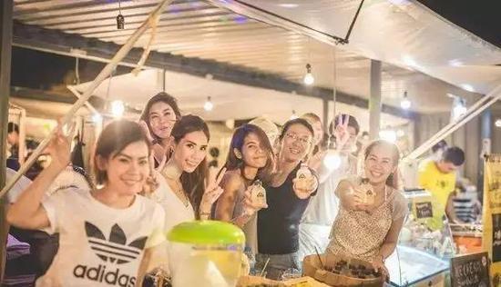 ART BOX BANGKOK