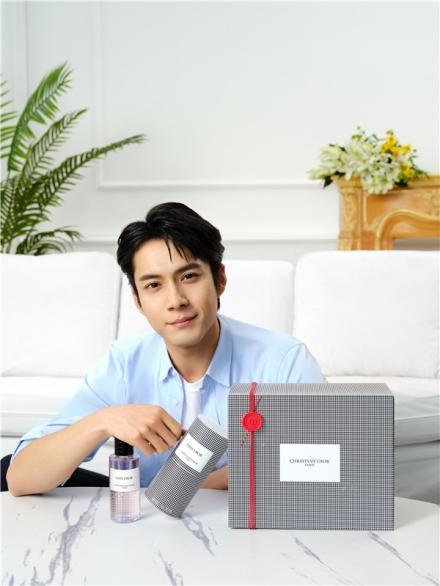 DIOR迪奥中国香氛世家大使 韩东君