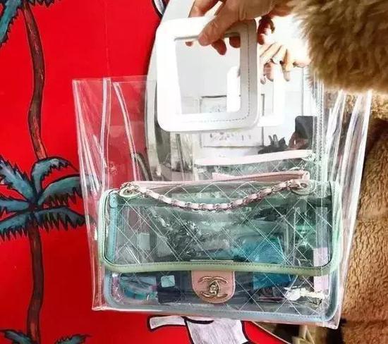 Chanel天价透明包